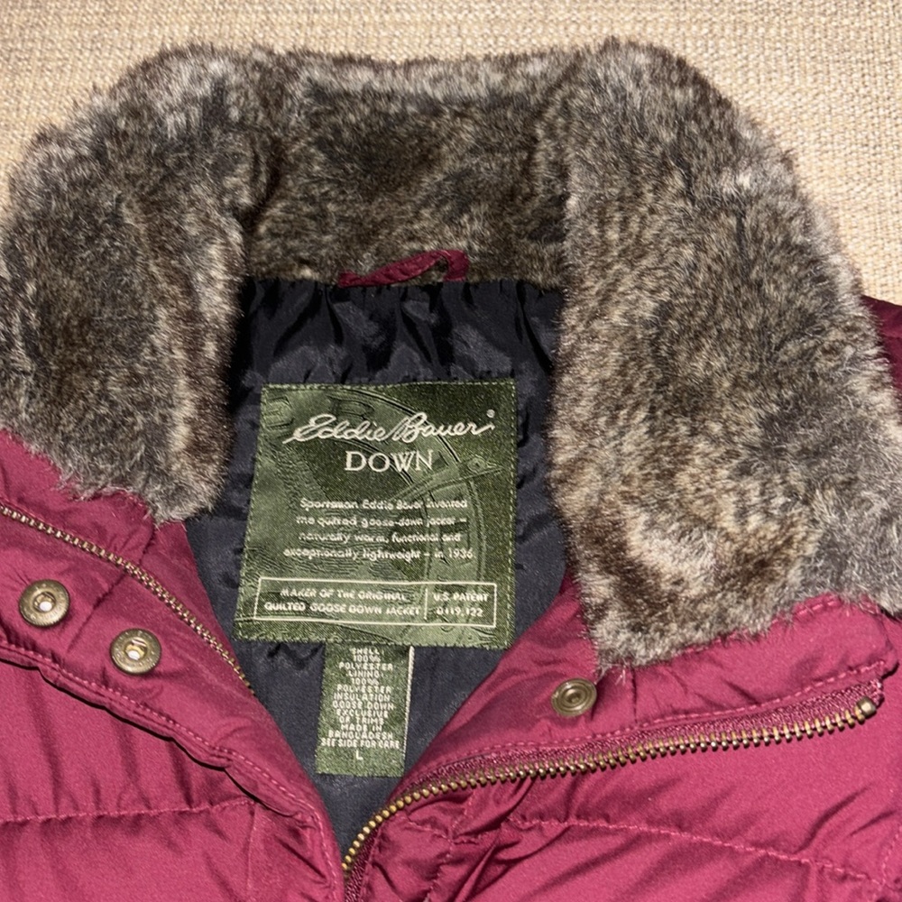 Eddie Bauer Ladies Goose Down Vest - Picture 4 of 10